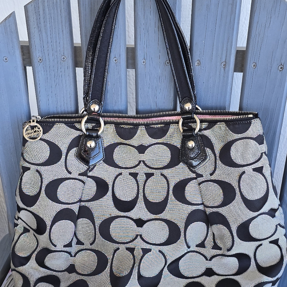 Coach Poppy Black and Silver Signature Patterned Tote 17.5" wide x 13" high x 7" - Picture 8 of 11